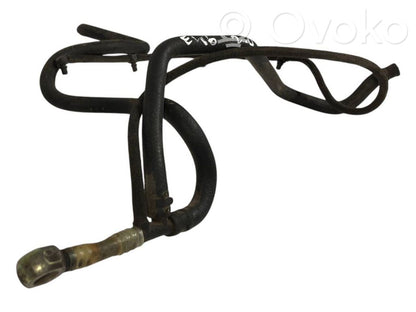 Degvielas caurulīte (-es)