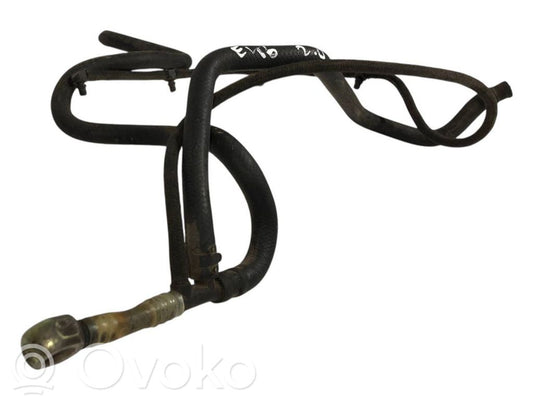 Degvielas caurulīte (-es)