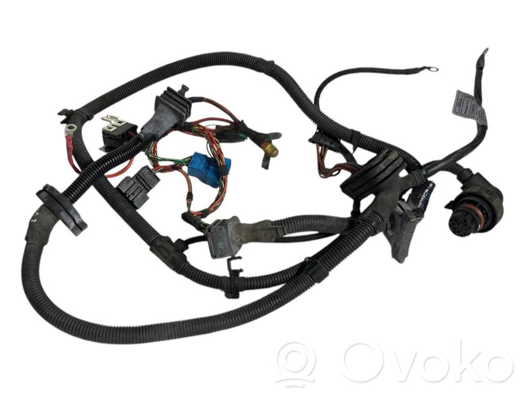 Pārnesumkārbas vadu instalācija