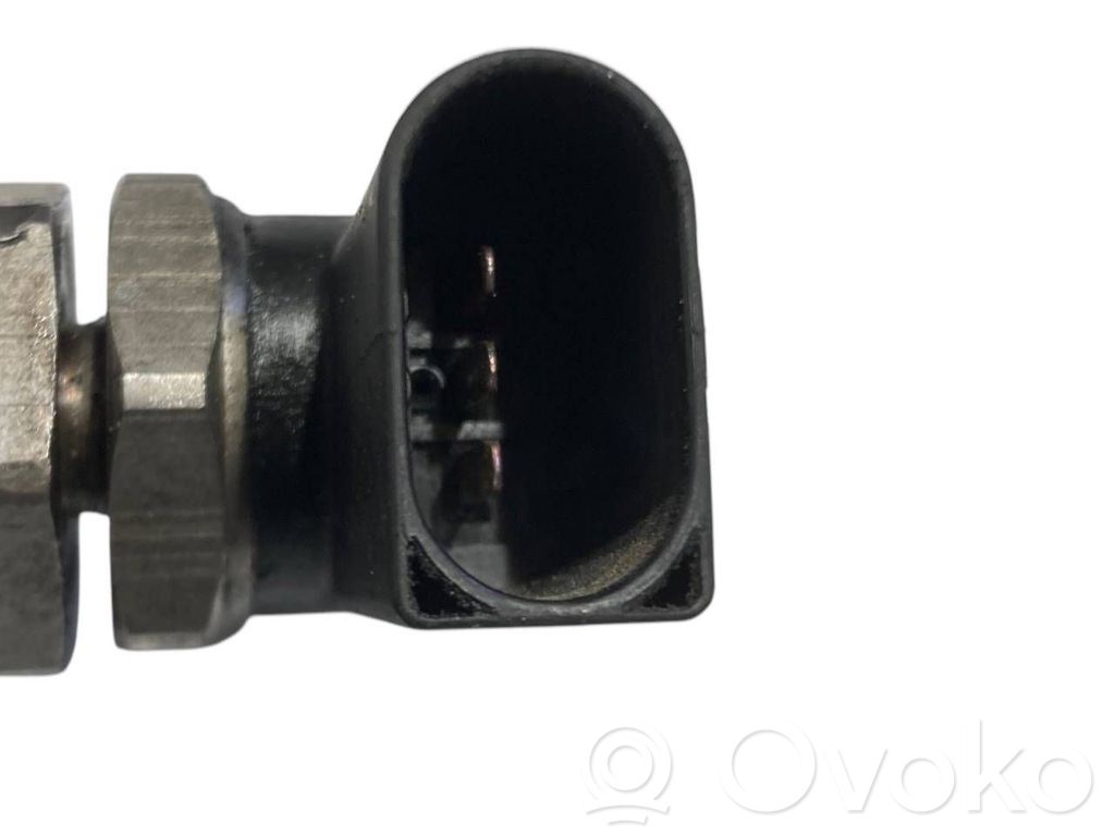 Манометр давления топлива