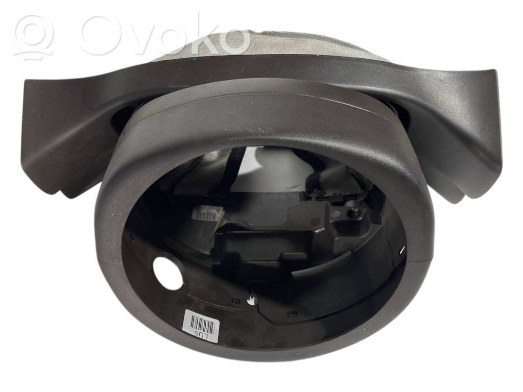 Stūres ass dekoratīvā apdare