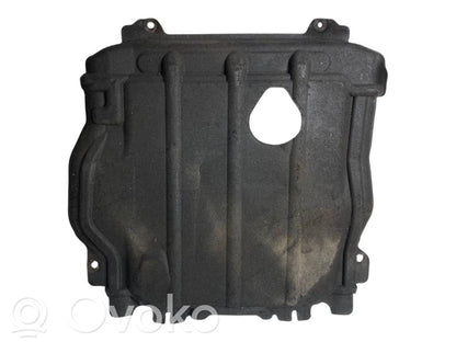 Dzinēja apakšas aizsargs