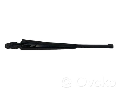 Rear window wiper arm