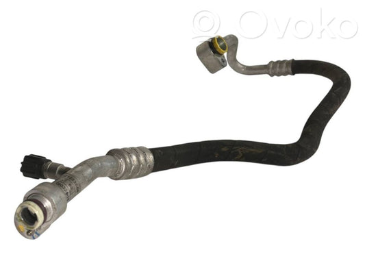 Air conditioner pipe(s) / hose(s)