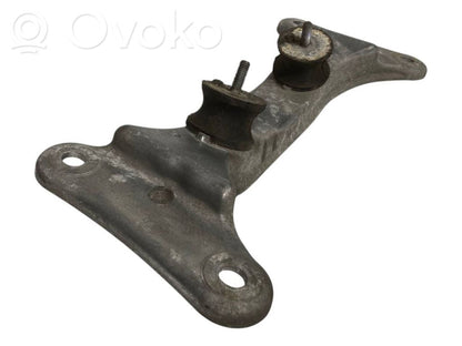 Transmission mounting bracket