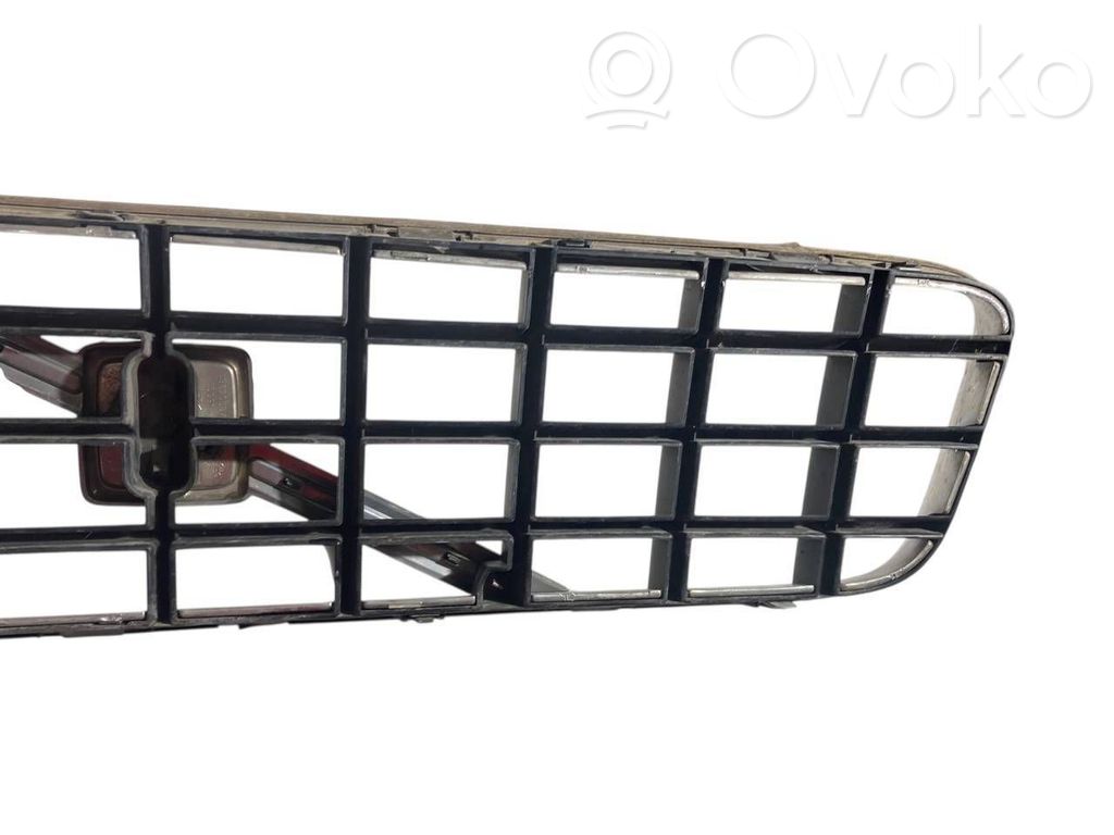 Priekšējais režģis