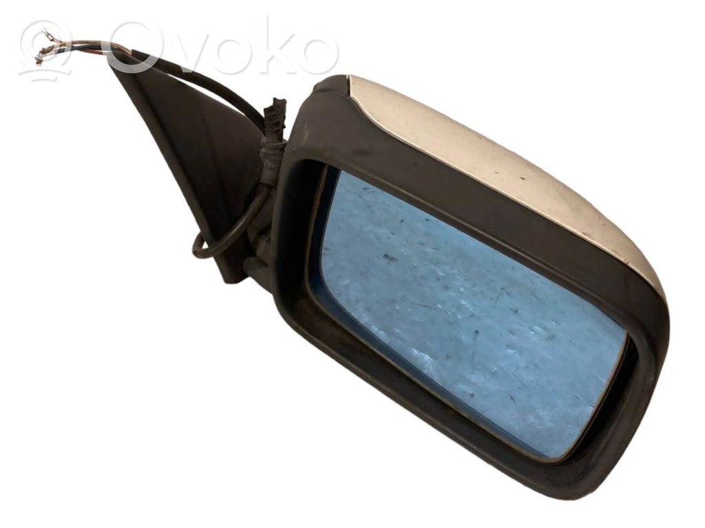 Mirror (electrically controlled)