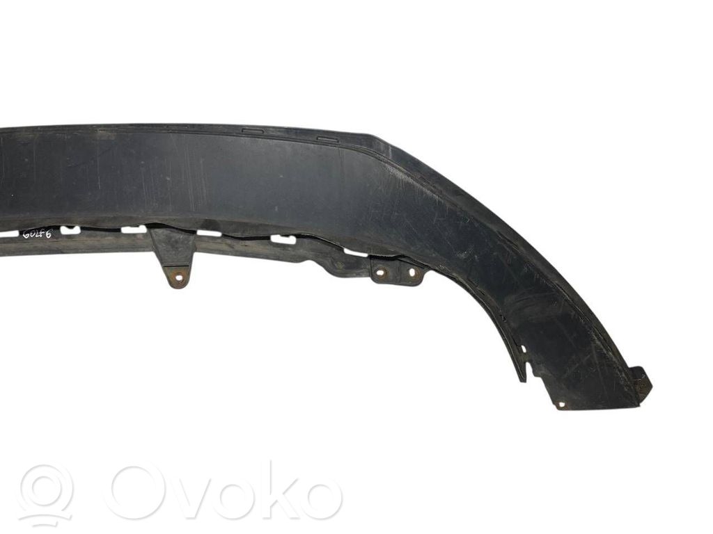 Apakšējā bampera daļa (lūpa)