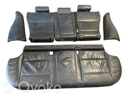 Seat set
