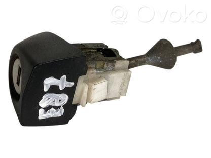 Lock (at the handle)