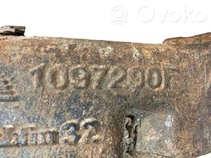 Rear wheel hub shaft joint (stupica, capfa)