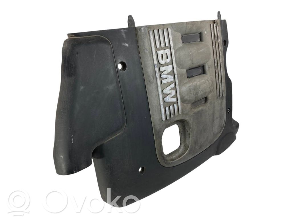 Крышка двигателя (декоративная отделка)