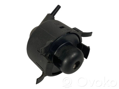 Salona temperatūras sensors