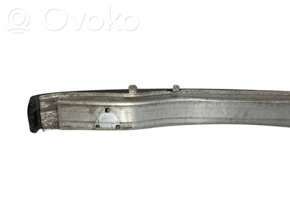 Aizmugurē bampera balka