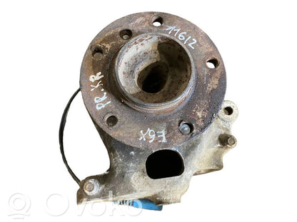 Priekšējā riteņa rumbas vārpstas šarnīrs (stupica, capfa)