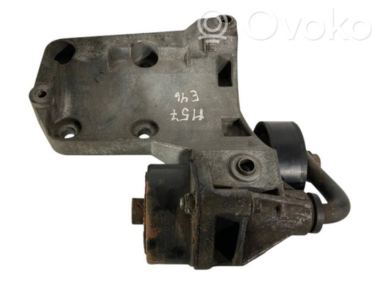 Air conditioning compressor mount