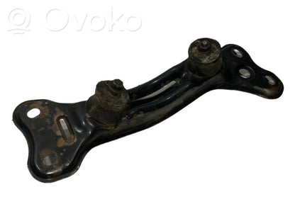 Кронштейн крепления трансмиссии