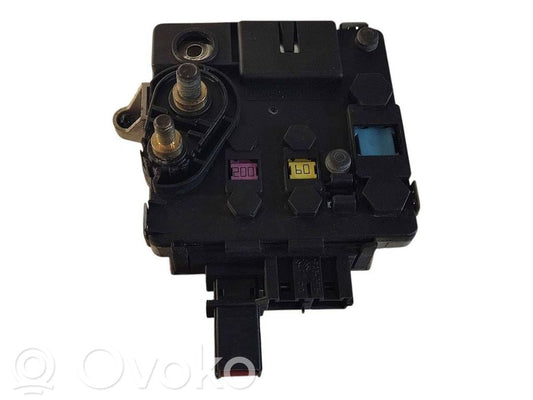 Plusa vadu savienošanas mezgls