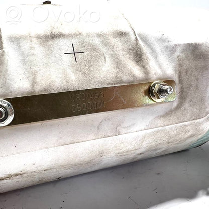 Priekšpusē gaisa spilvens