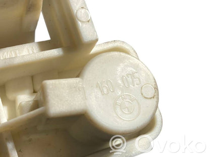 Rear lamp cover holder