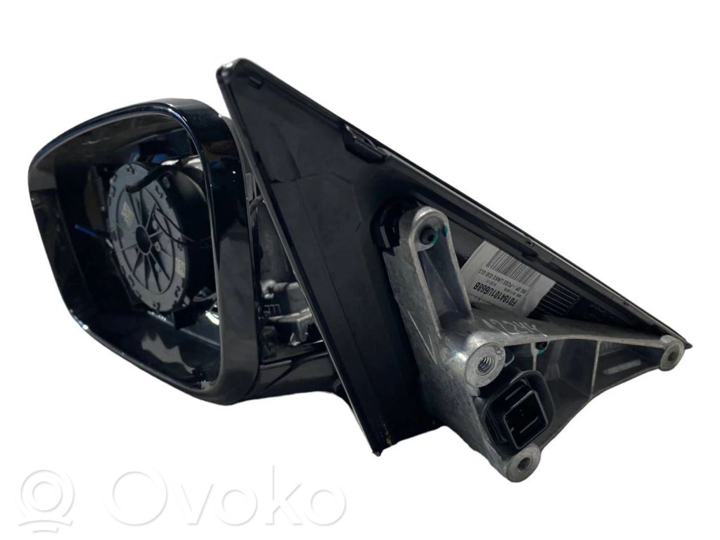 Mirror (electrically controlled)