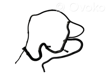 Degvielas caurulīte (-es)