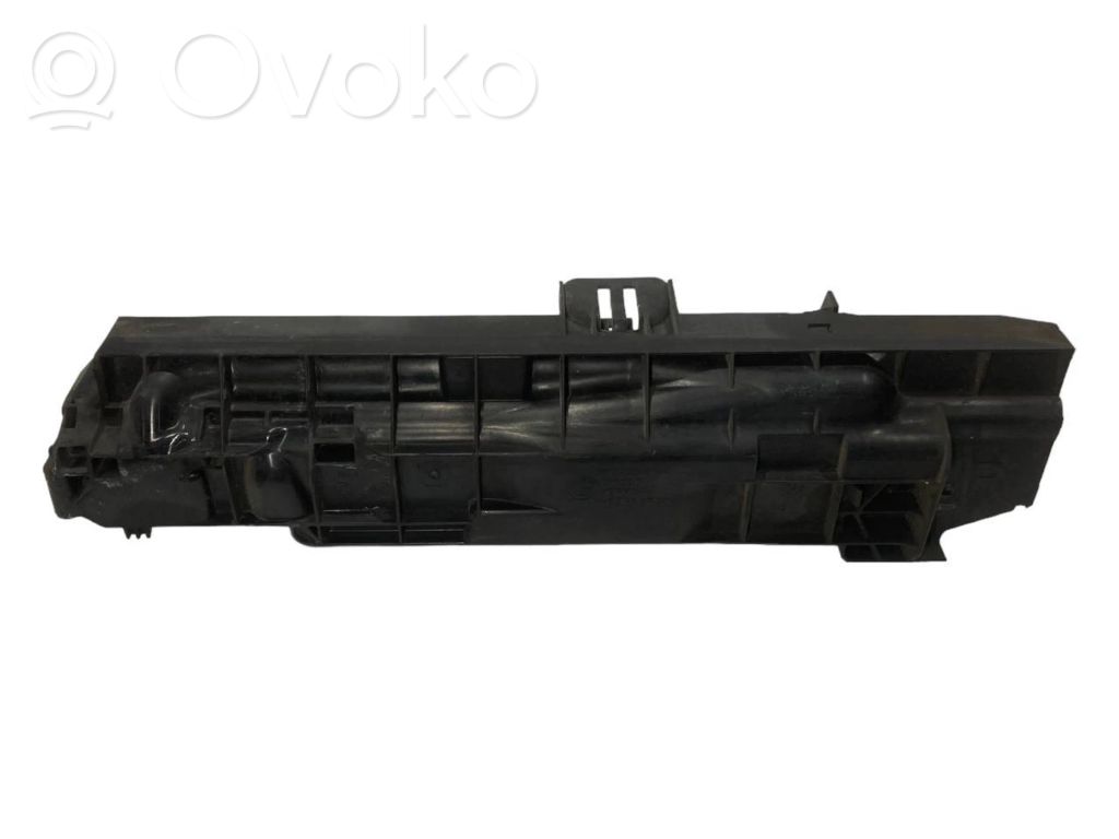 Держатель/кронштейн радиатора(ов)