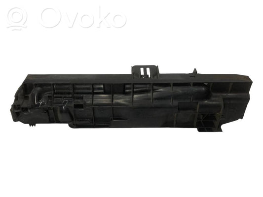 Держатель/кронштейн радиатора(ов)