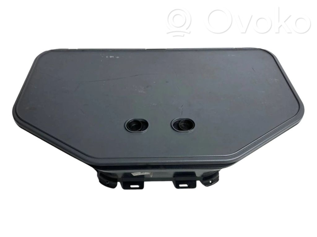 Cita veida bagāžnieka dekoratīvās apdares detaļa