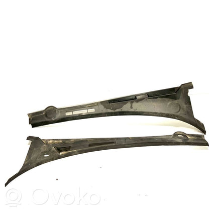 Vējstikla dekoratīvā apdare