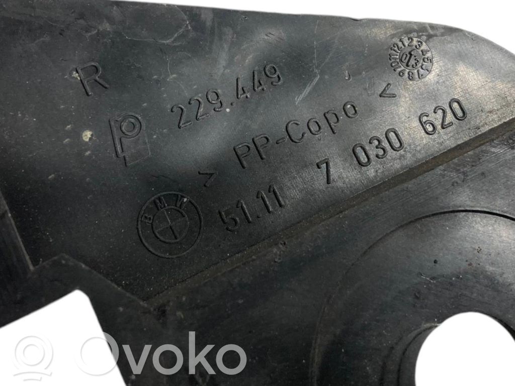 Priekšpusē bampera turētājs