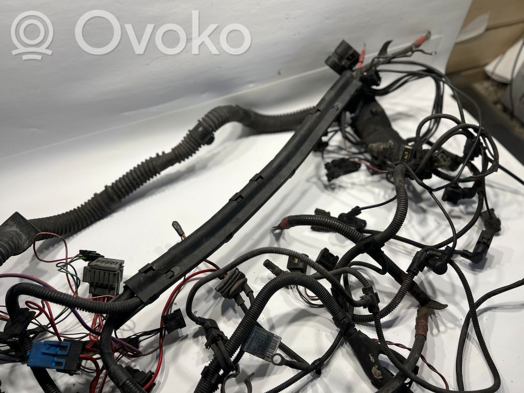 Dzinēja vadu instalācija