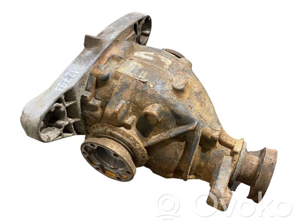 Aizmugurējais reduktors