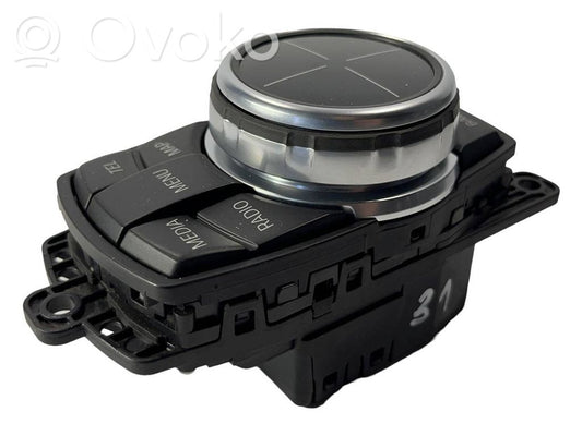 Multimedia controller