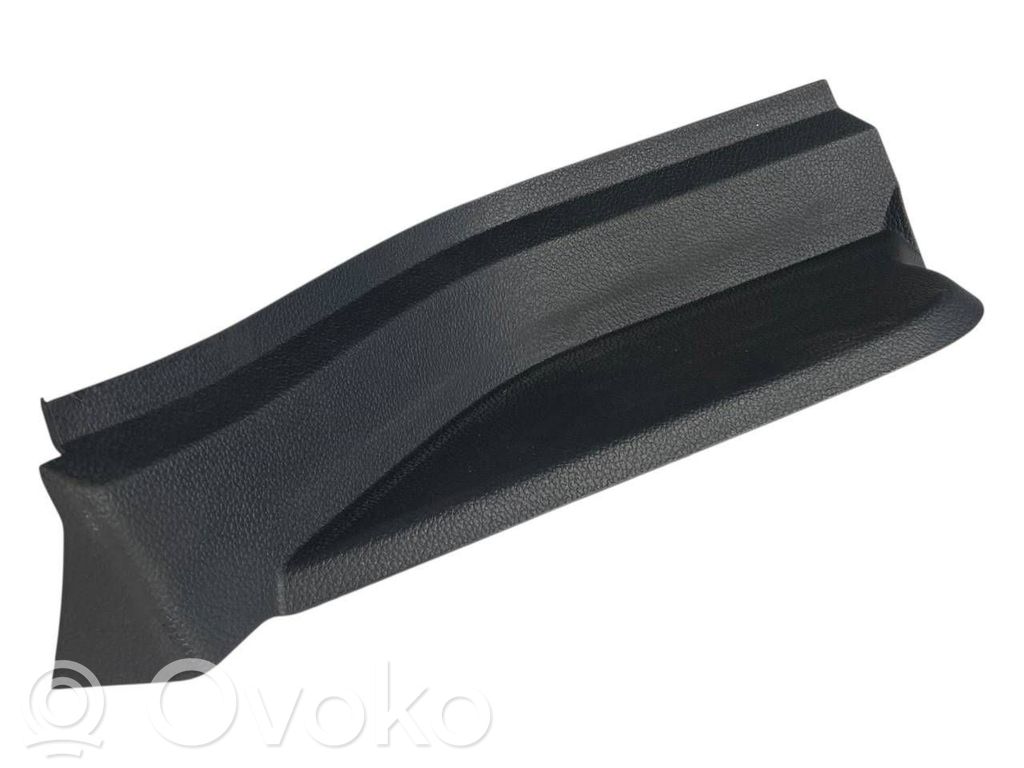 Paneļa dekoratīvās apdares vairogs (sānu)