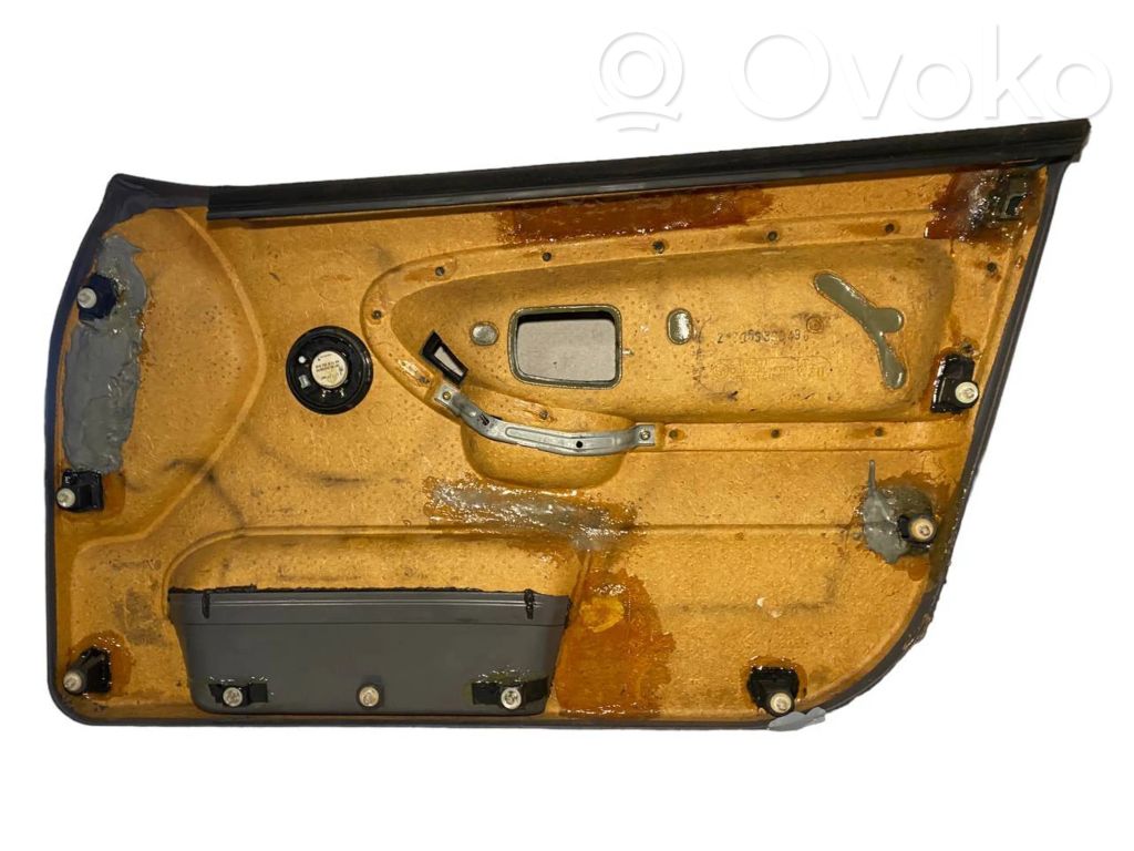 Priekšējo durvju apdare