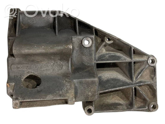 Gaisa kondicionēšanas kompresora stiprinājums