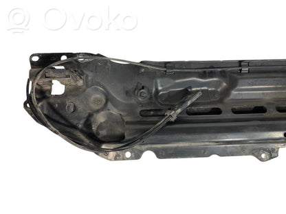 Radiatoru paneļa augšējā daļa (televizors)