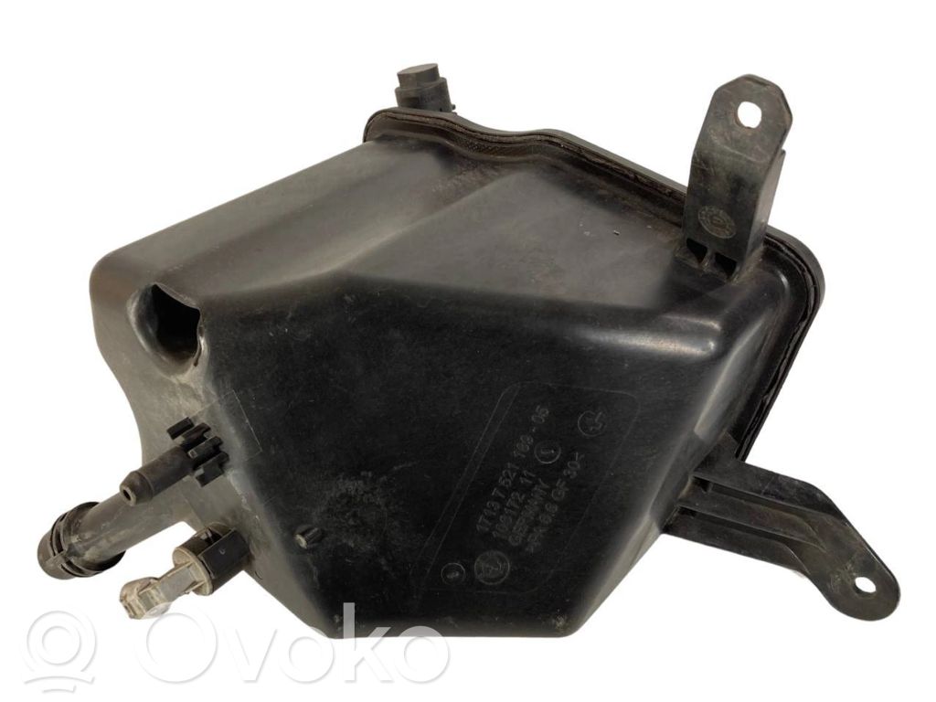 Dzesēšanas šķidruma izplešanās tvertne