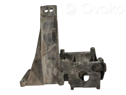 Dzinēja nostiprināšanas stiprinājums-kronšteins