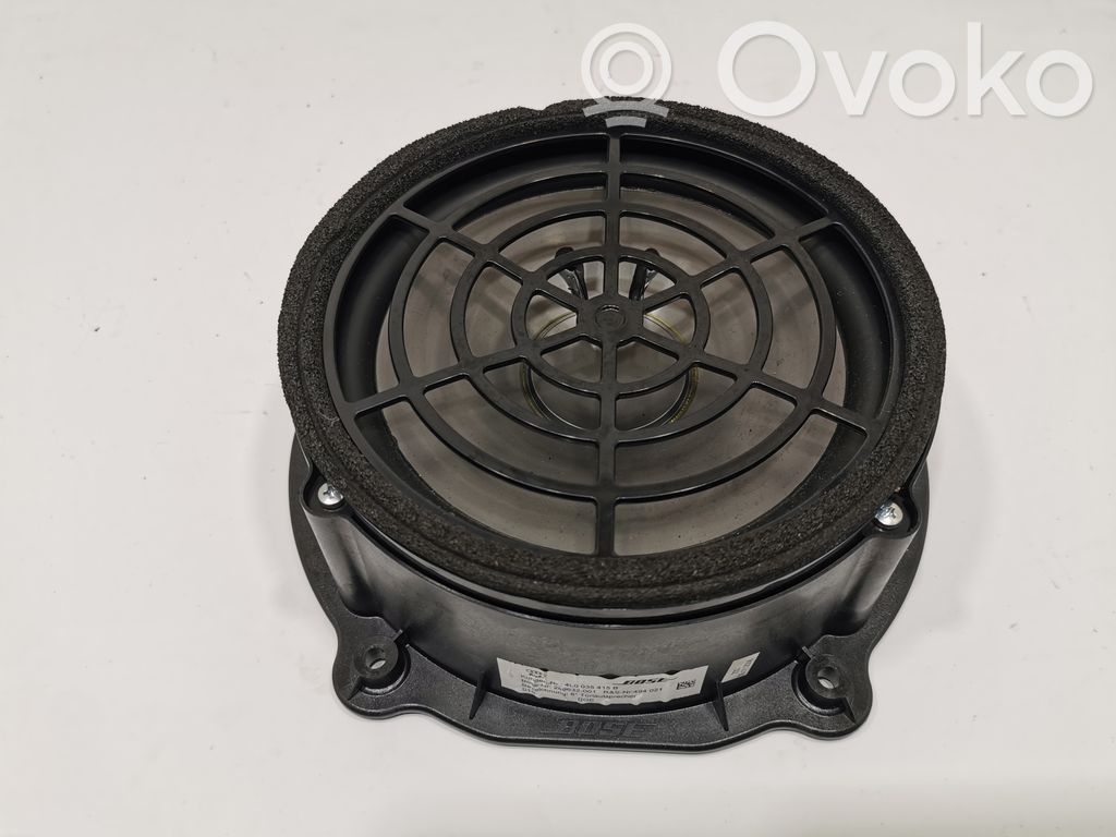 Skaļrunis (-i) priekšējās durvīs