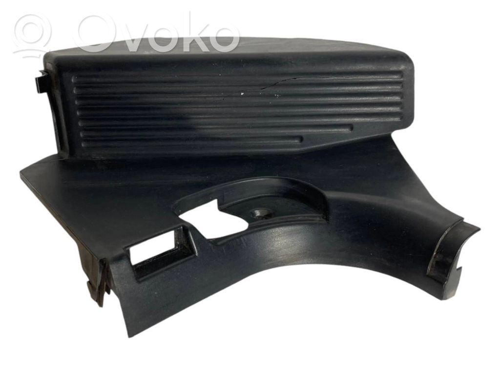 Kāju zonas sānu dekoratīvā apdare