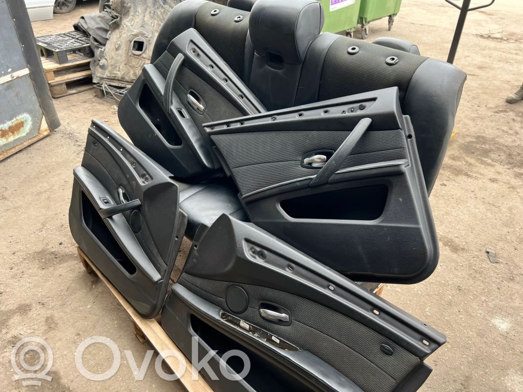 Комплект сидений