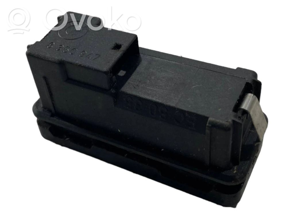 Avārijas lukturu slēdzis