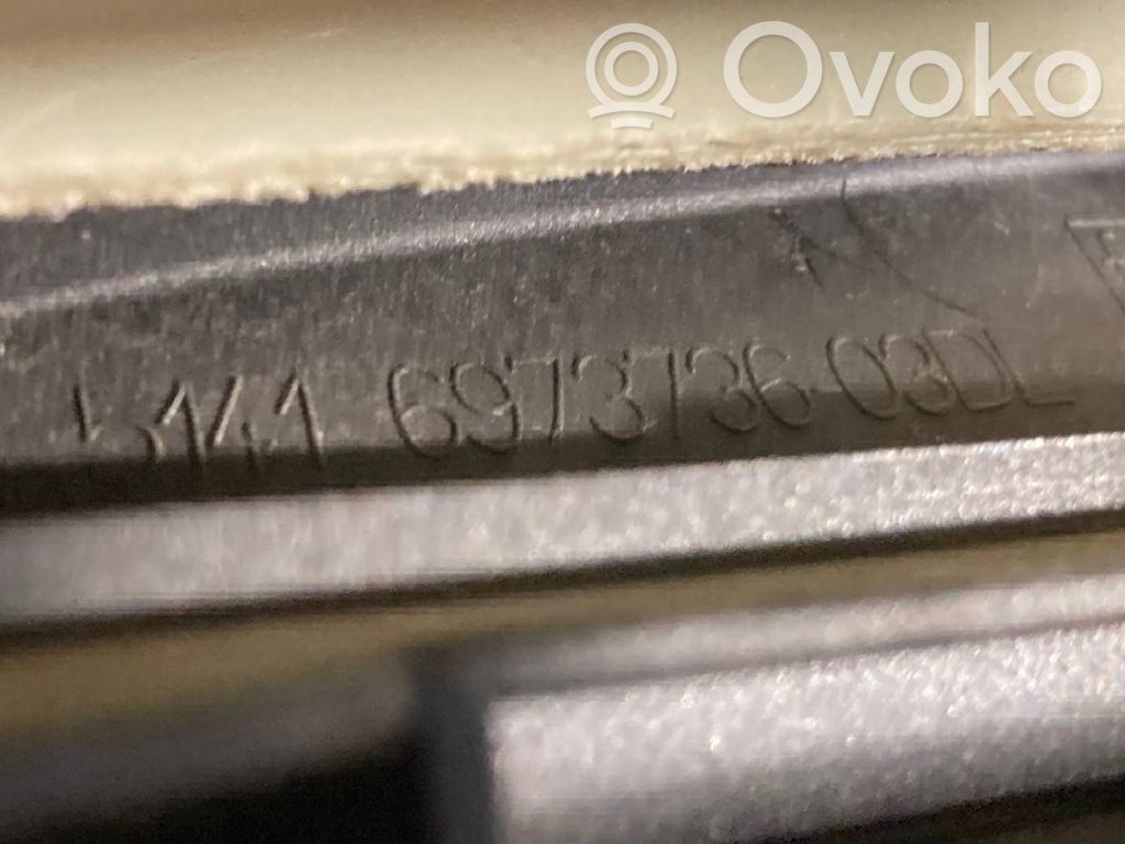 Priekšējo durvju apdare