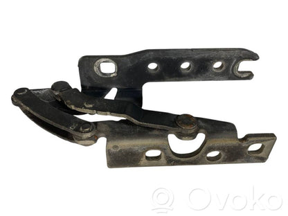 Engine hood hinge(s)