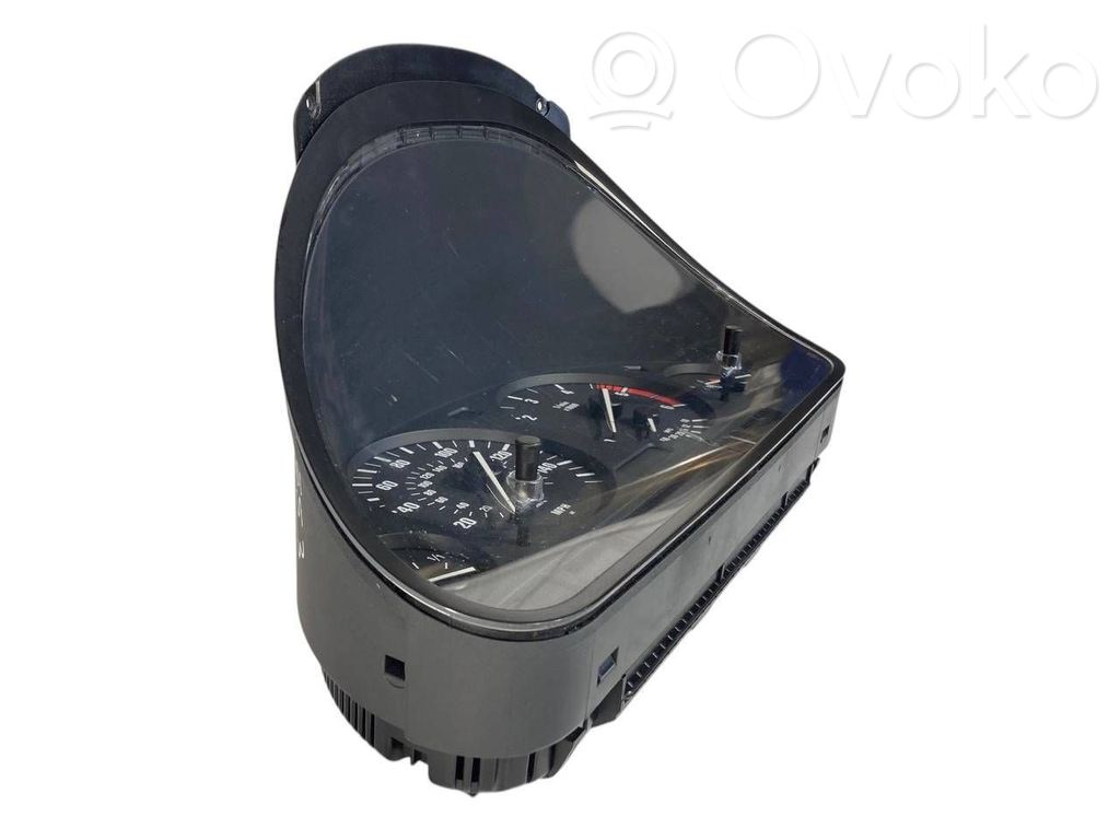 Spidometrs (instrumentu panelī)