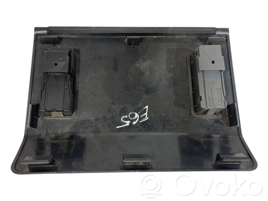 Jumta lūkas slēdzis