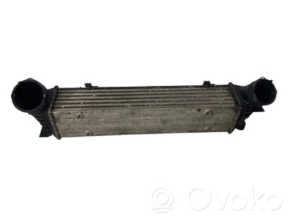 Starpdzesētāja radiators