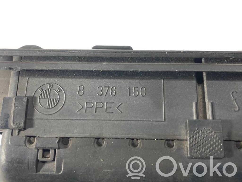 Задняя воздухо-вентиляционная решетка